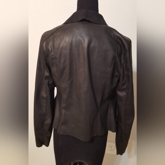 Faux leather jacket - Picture 2 of 6